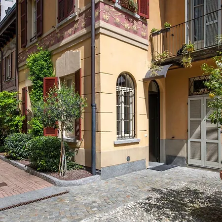 Comfort & Style In Center With Parking Appartement Côme