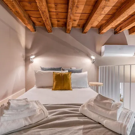 Comfort & Style In Center With Parking Appartement Côme