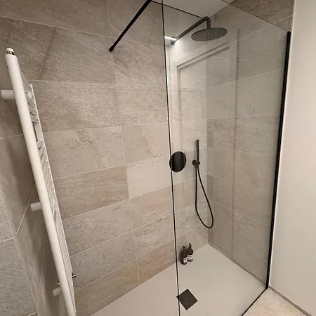 Appartement Comfort & Style In Center With Parking *
